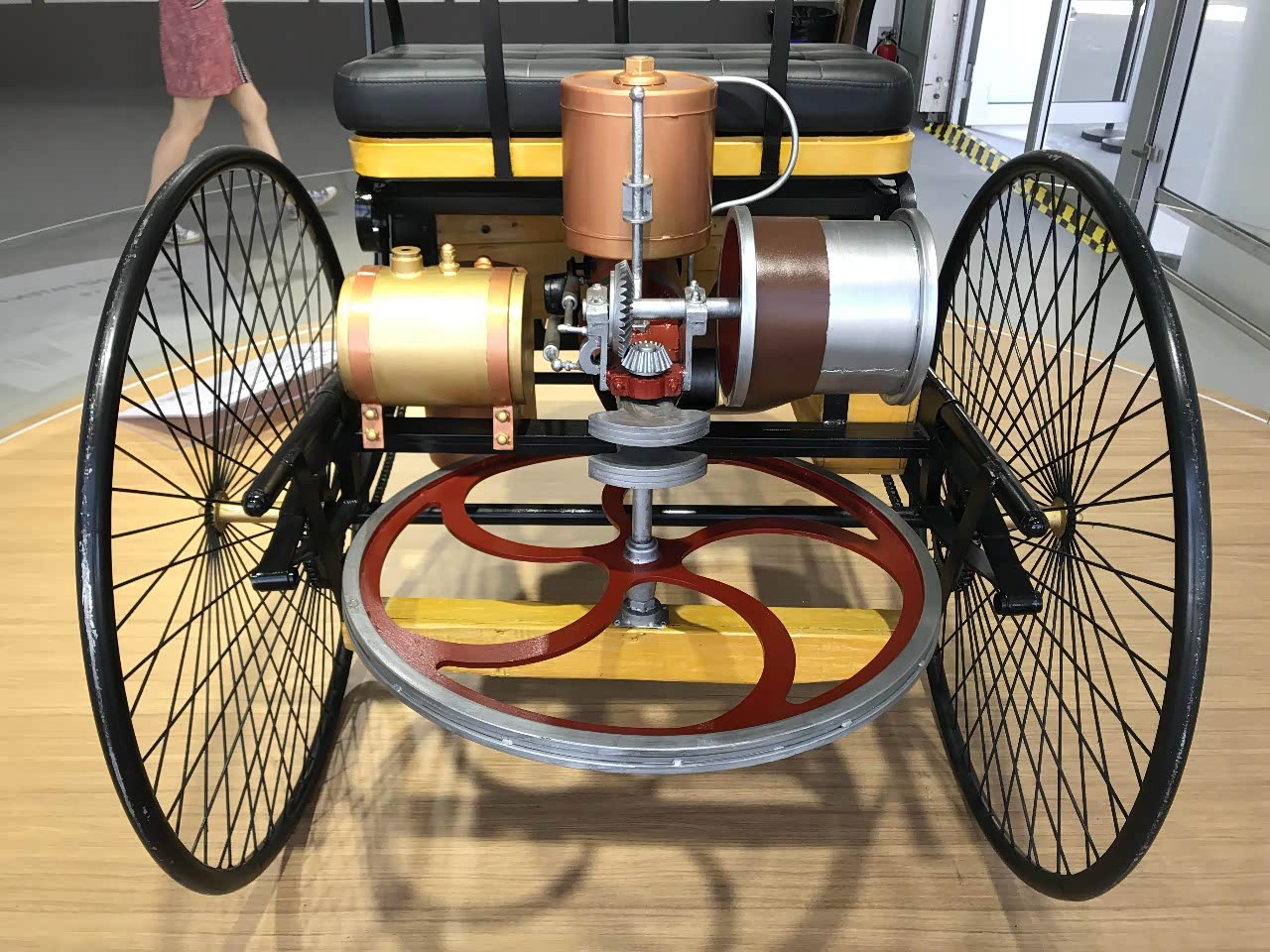 奔驰一号,三轮车.