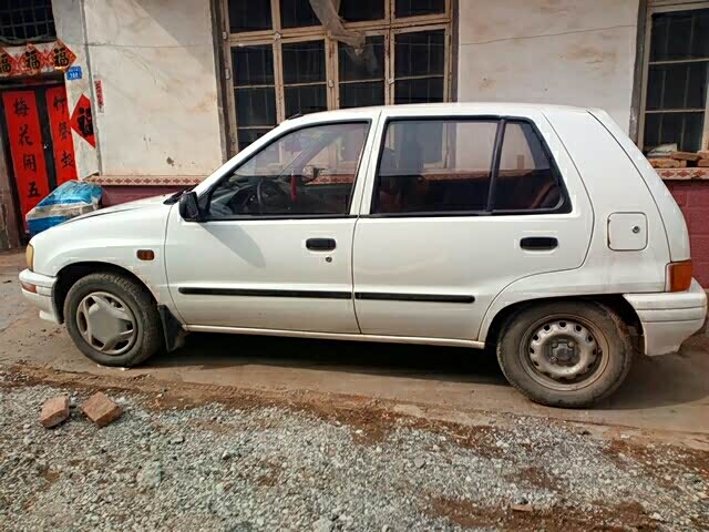 04年两箱夏利转让