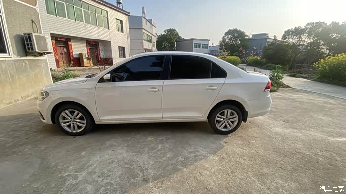 低配桑塔纳小改