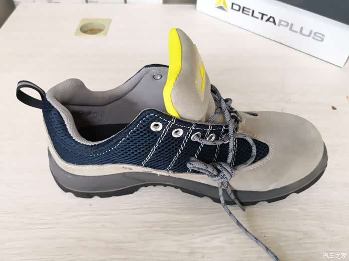 家家众测薅到手软049代尔塔劳保鞋