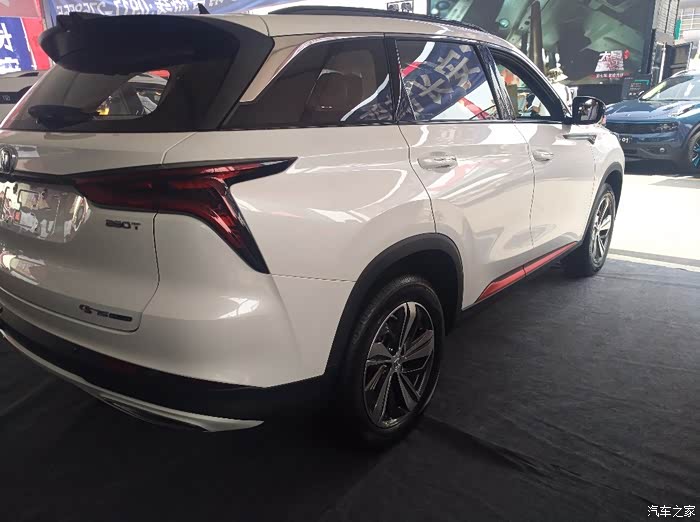 车展看一下最近新出的长安75普拉斯