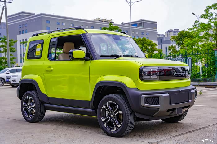 满足年轻人的越野梦,电动越野车"五菱吉姆尼"———宝骏悦也