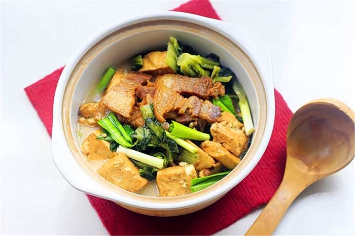 告别2021腊肉黑白菜炖豆腐