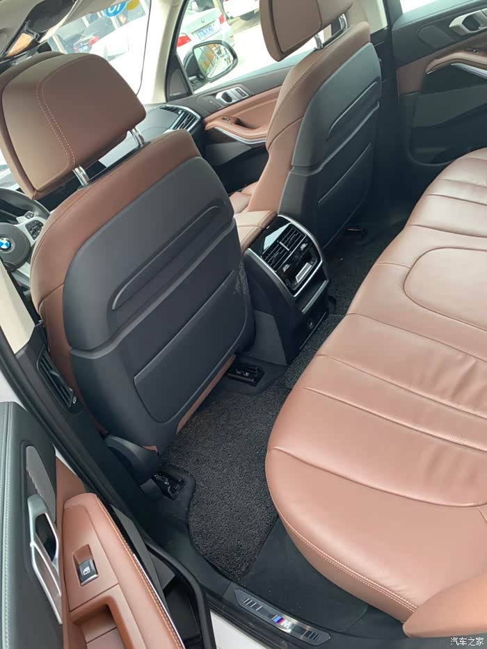【图】新x5后排空间绝对够用_宝马x5(进口)论坛_汽车之家论坛