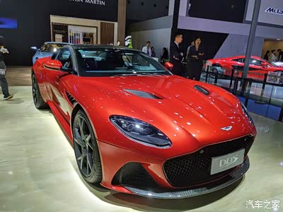 阿斯顿马丁红色dbs