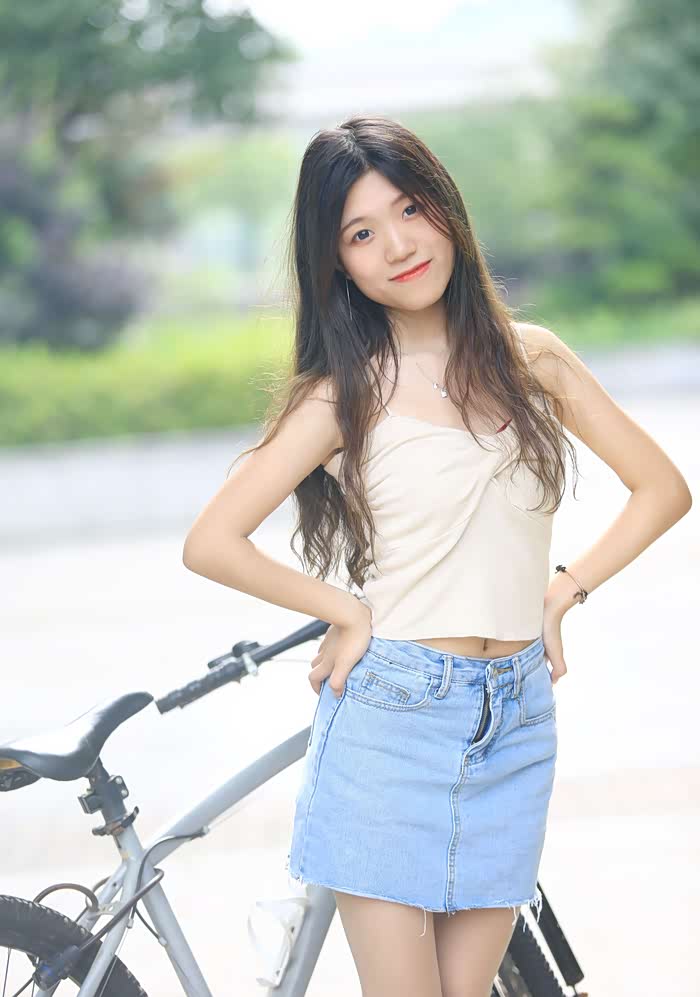 倾心虎八与美丽的小姐姐的一场邂逅