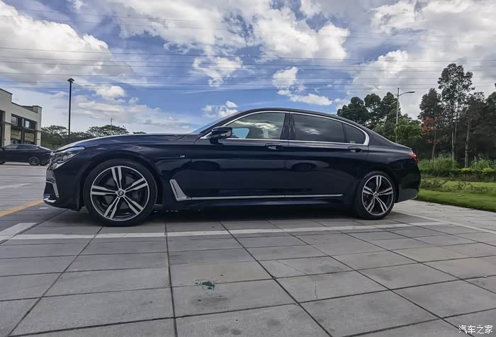 认证车主出自用2019年宝马bmw740m运动整车原厂延保到2024年11月