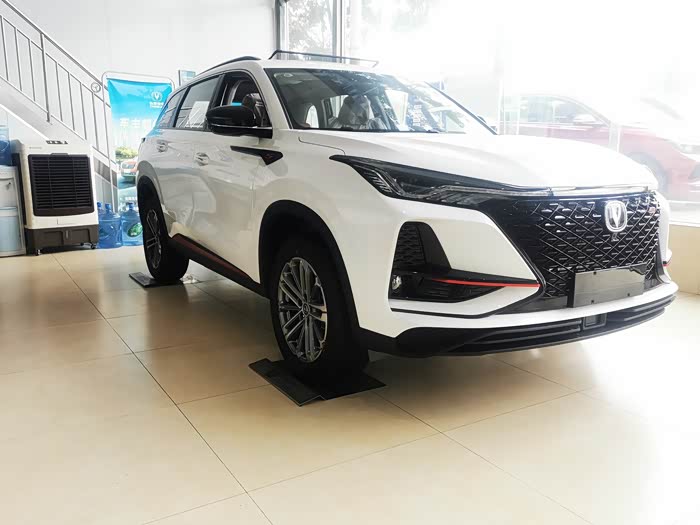 【图】实拍时尚大气的白色cs75plus_长安cs75 plus论坛_汽车之家论坛