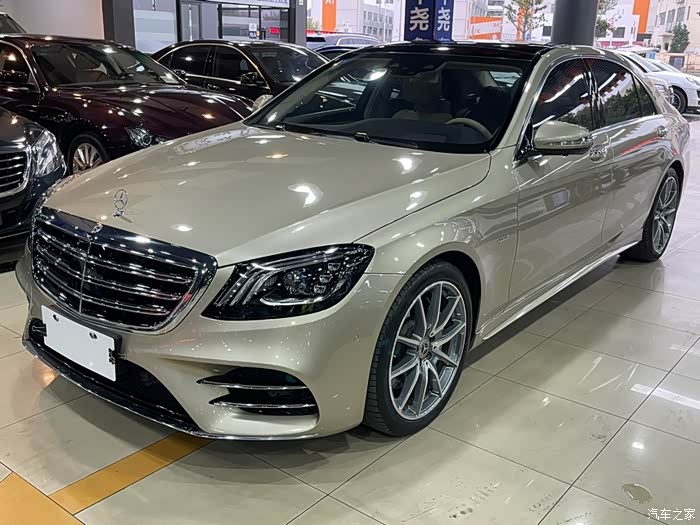 出2019款奔驰s500l四驱臻藏版