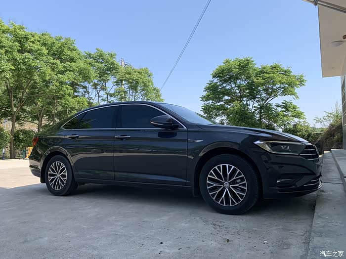 速腾那个锰石黑怎么样啊看照片挺好看