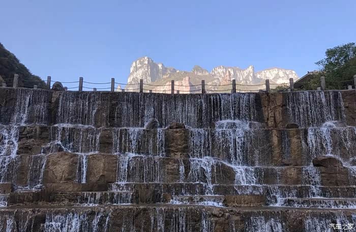 和沃尔沃s60l自驾游红后峡