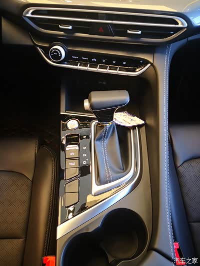 颜值当道 长安逸动plus