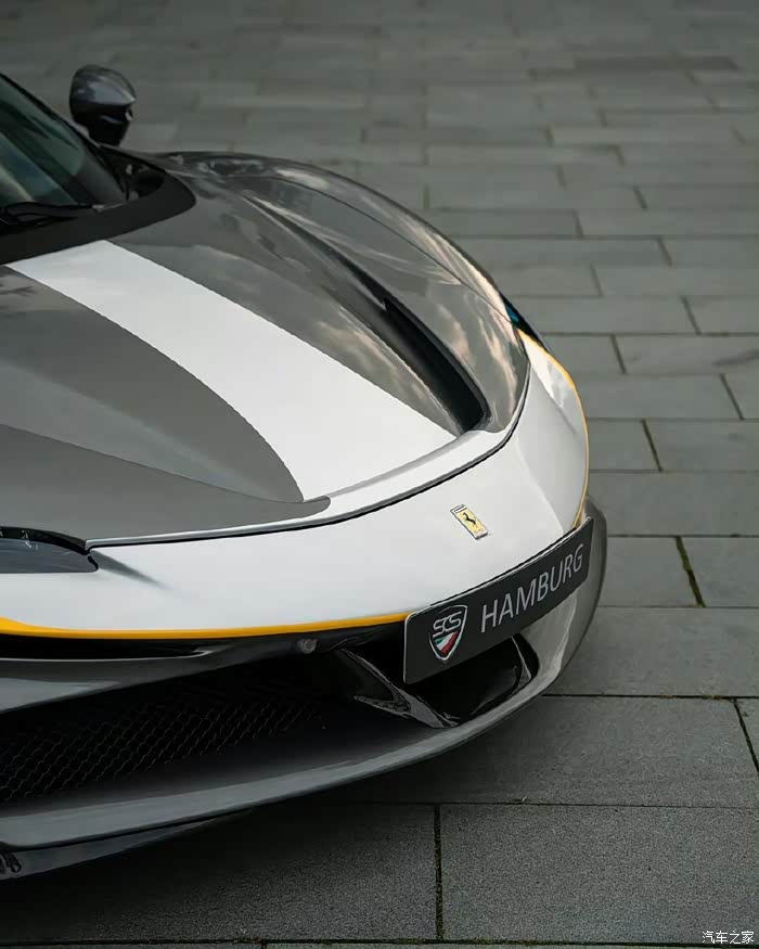 法拉利sf90stradale