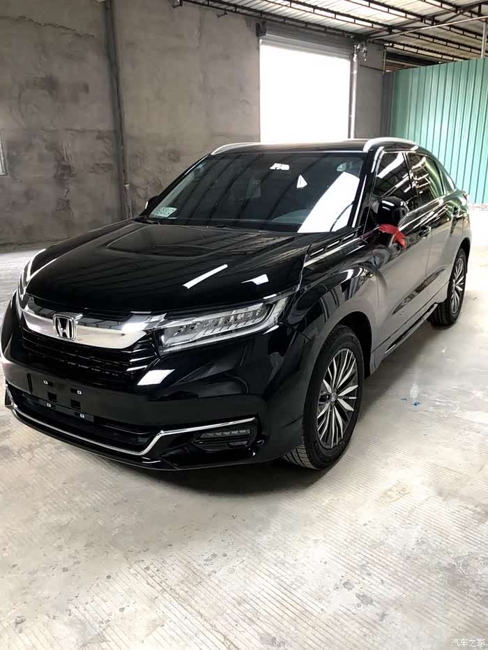 新款冠道黑色好看还是白色好看