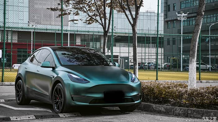 【图】浓厚古典风 | 特斯拉model y改色电光墨绿_model y论坛_汽车之