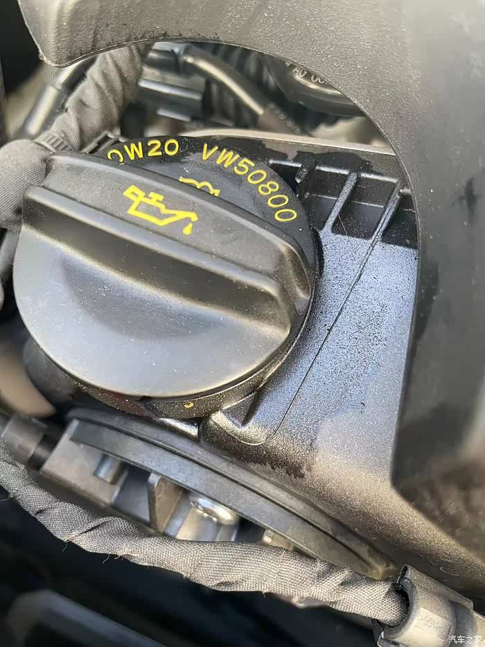 【图】奥迪a4ll22款23款机油加注口渗油解决方案_奥迪a4l论坛_汽车之