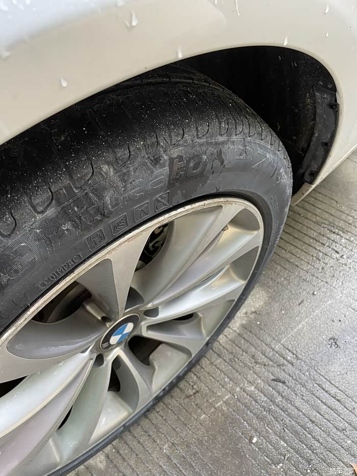 【图】大佬们帮看看车胎是不是要换了_宝马5系论坛_汽车之家论坛