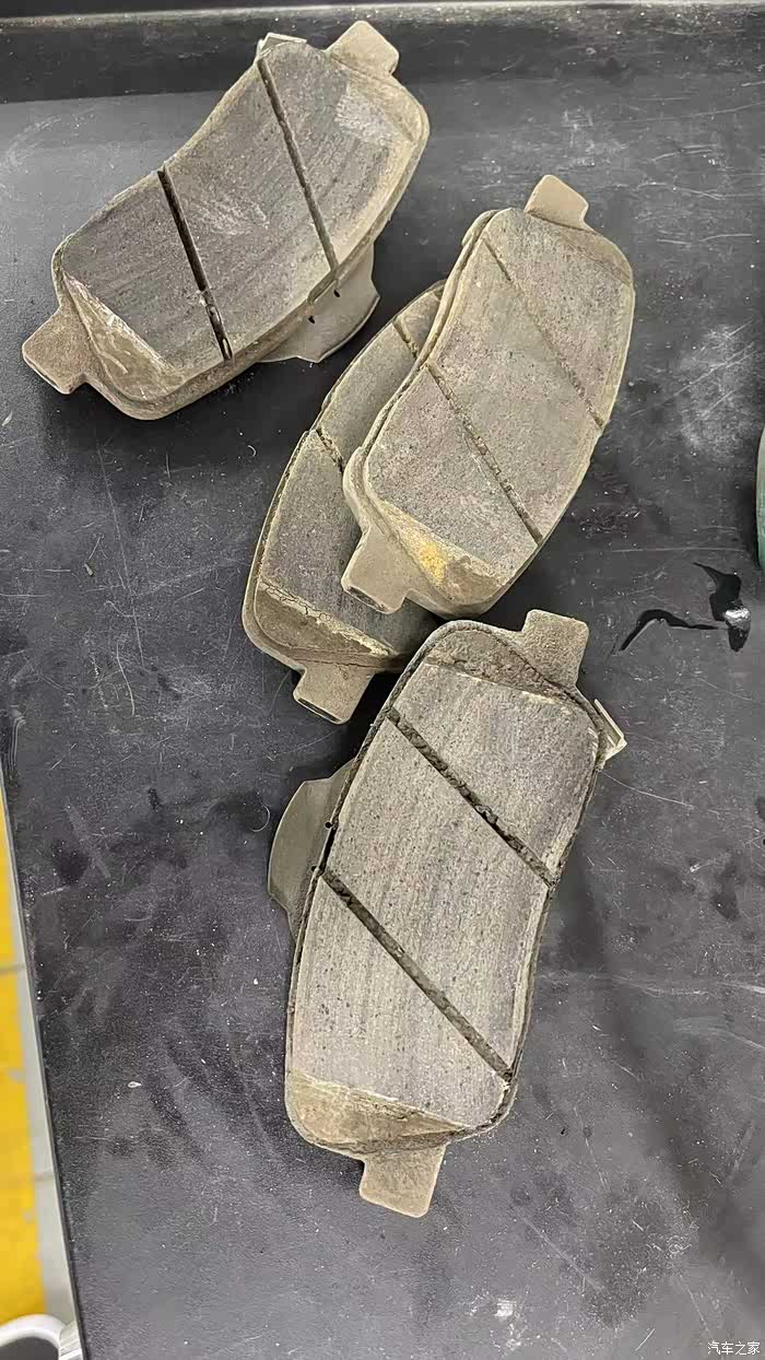 中原博越车友俱乐部八万里驰骋博越轮胎刹车片更新记