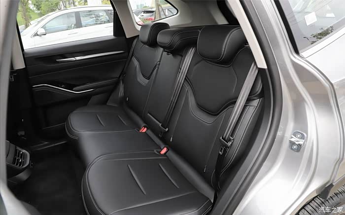 探店第三代哈弗h6,传奇终将永恒!