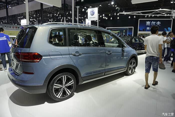 漫游成都车展之全新途安l