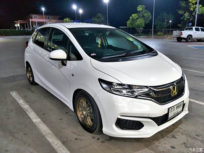 更换本田金标logofitgk5飞度2018潮跑广东省