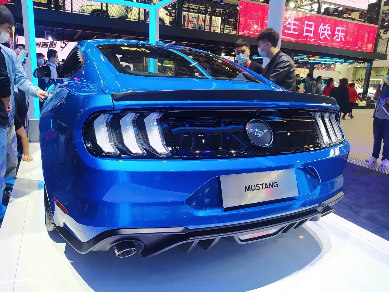 福特新野马.狂帅炫酷***炸天