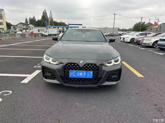 出22年宝马425im运动耀夜套装原版原漆