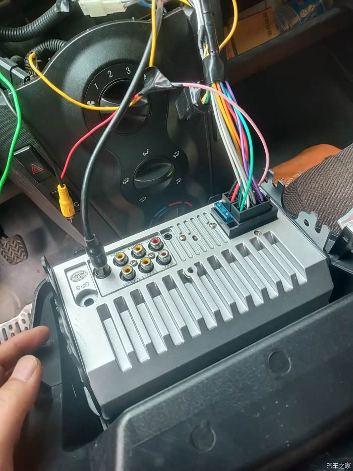 【图】给蛋蛋安装收音机信号增强器_比亚迪f0论坛_汽车之家论坛