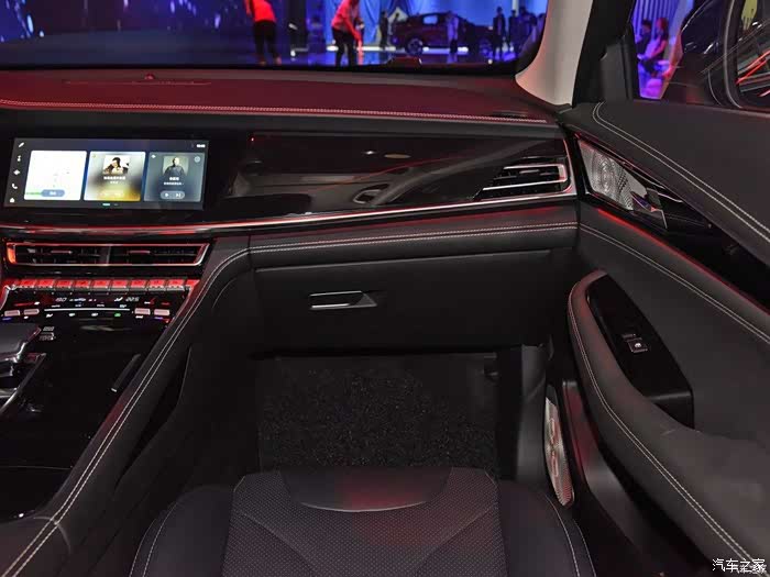 【图】最 新cs85内饰大 片_长安cs85 coupe论坛_汽车之家论坛