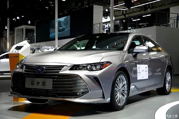 2021广州车展之丰田亚洲龙