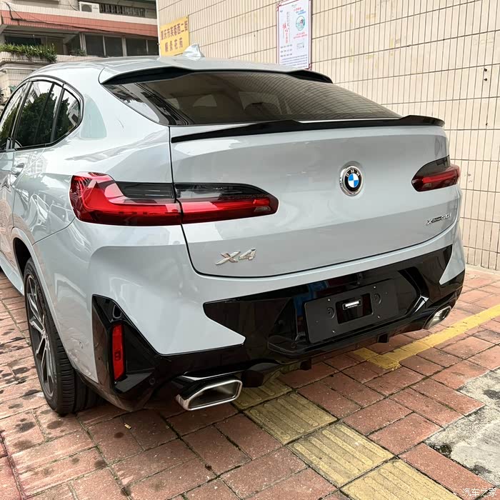 【图】改黑色中网,贴尾翼_宝马x4论坛_汽车之家论坛