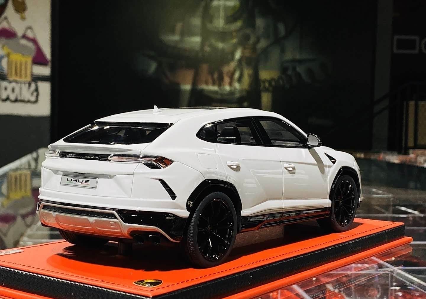 兰博基尼白色的urus