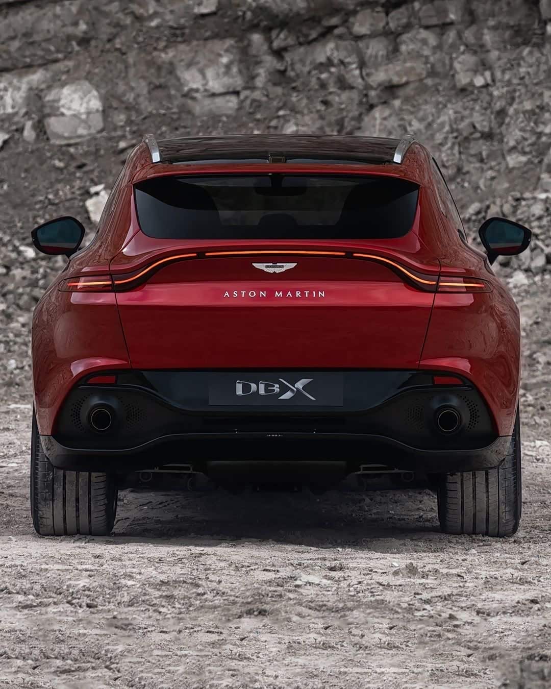 阿斯顿马丁首款suv dbx帅