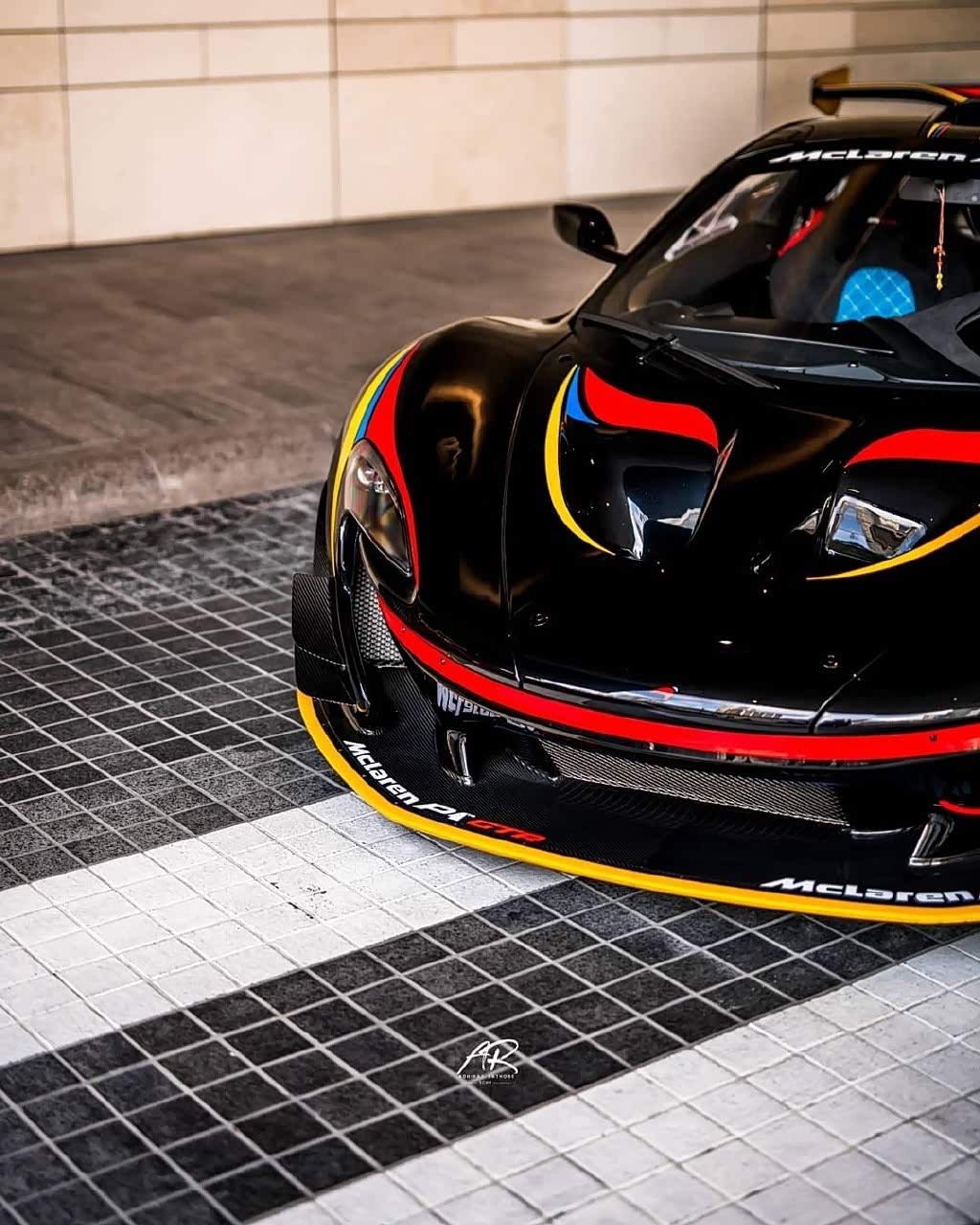 mclaren p1 gtr 属于超级限量版的类型