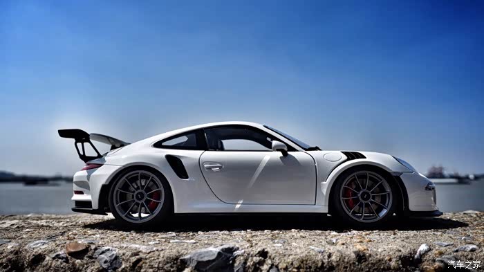 autoart奔驰6x6911gt3rs
