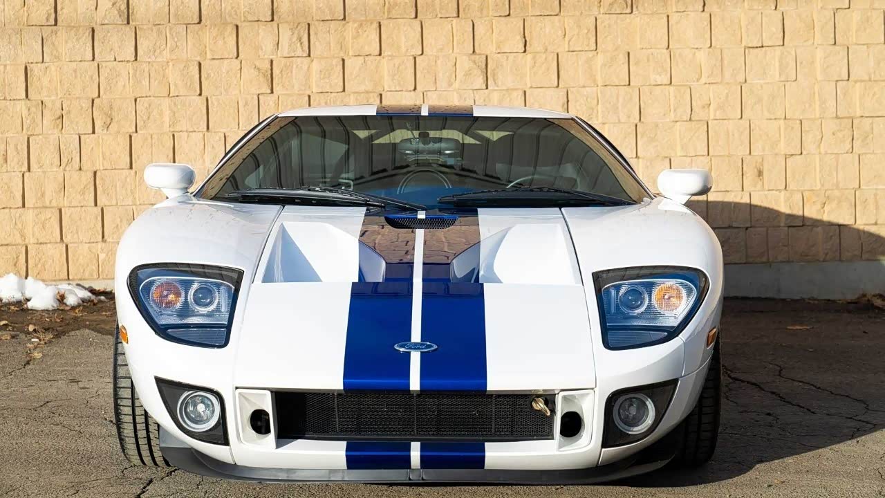 拥有勒芒外观的2005款福特gt40搭载550马力