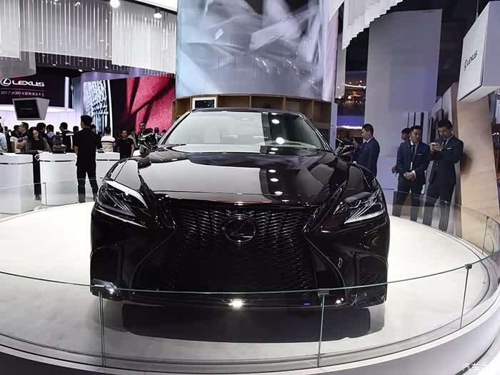 从豪华到奢华的蜕变评第五代雷克萨斯ls系列