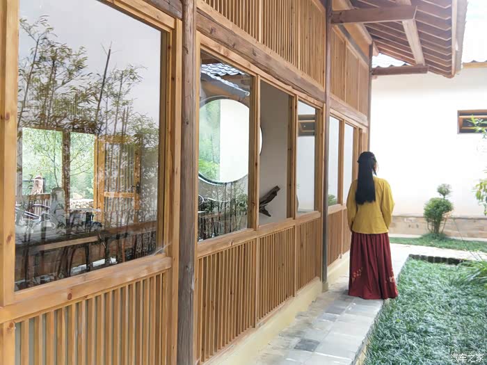 孑然一身清风拂面修行禅院