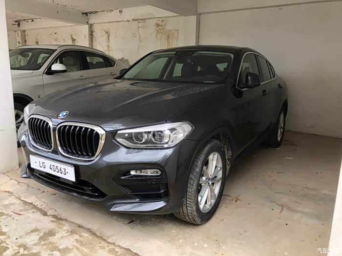 请问有买x4神秘灰颜色的吗,发几张实际图片欣赏一下