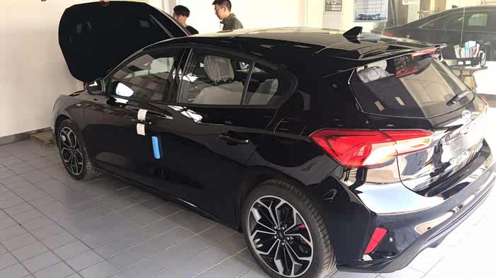 【图】准备订两厢st line 黑色_福克斯论坛_汽车之家论坛