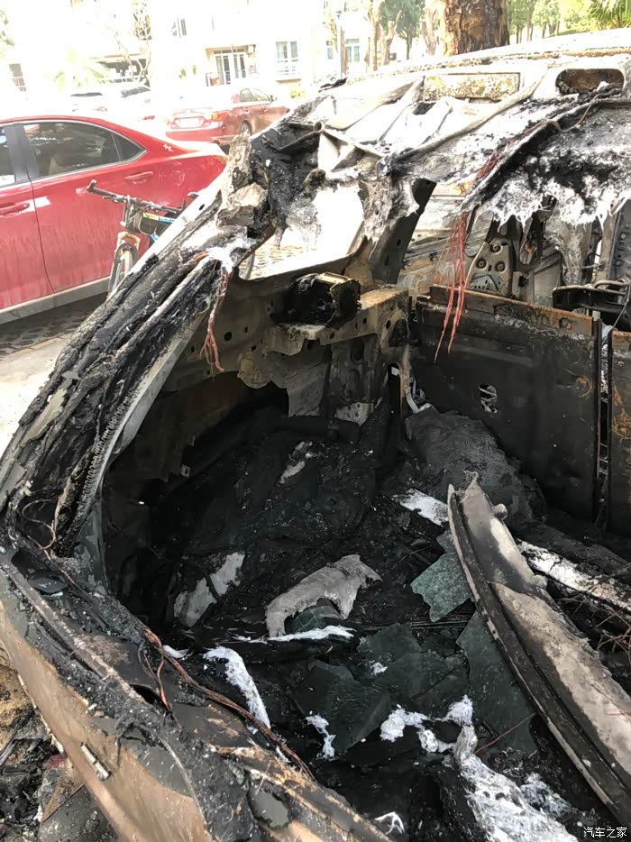 沃尔沃xc60自燃有懂车大神吗