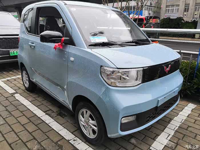 【图】出一台2022款今天刚上牌的五菱宏光mini轻松款_宏光miniev论坛