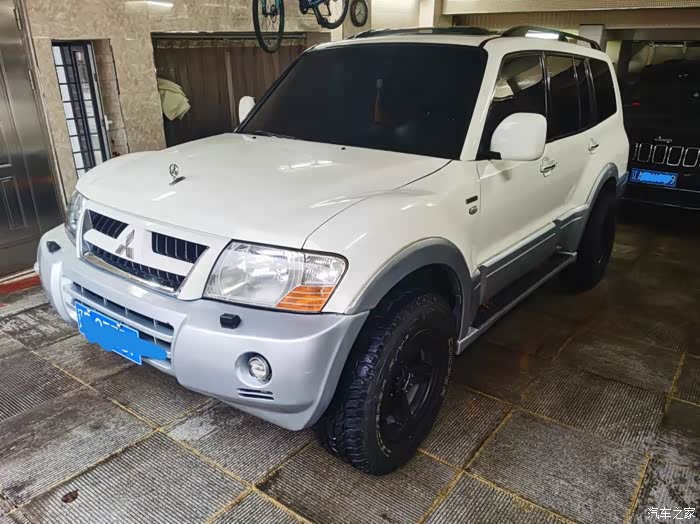 出售06年三菱v77