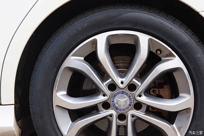 奔驰自驾游必备轮胎倍耐力cinturatop8