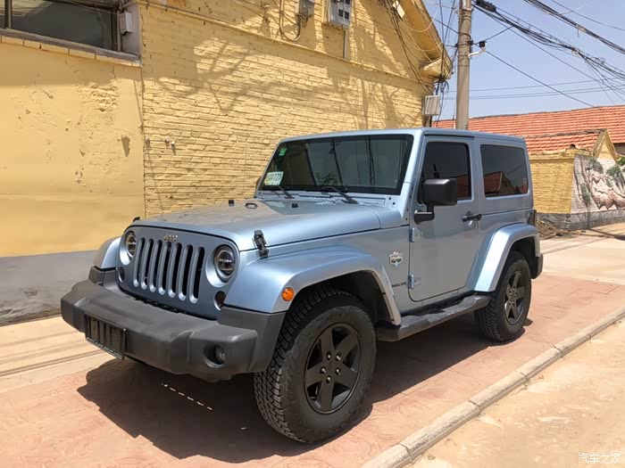 13年牧马人36两门极地蓝