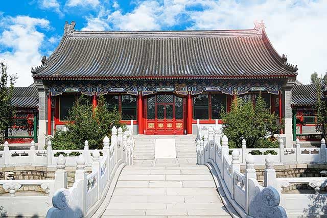坐落在北京昌平区的南口镇的艺麓园
