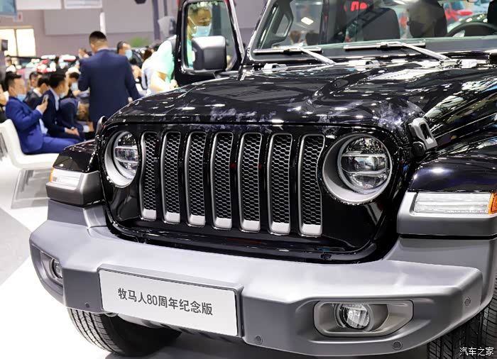 打卡广州车展jeep牧马人80周年纪念版实车