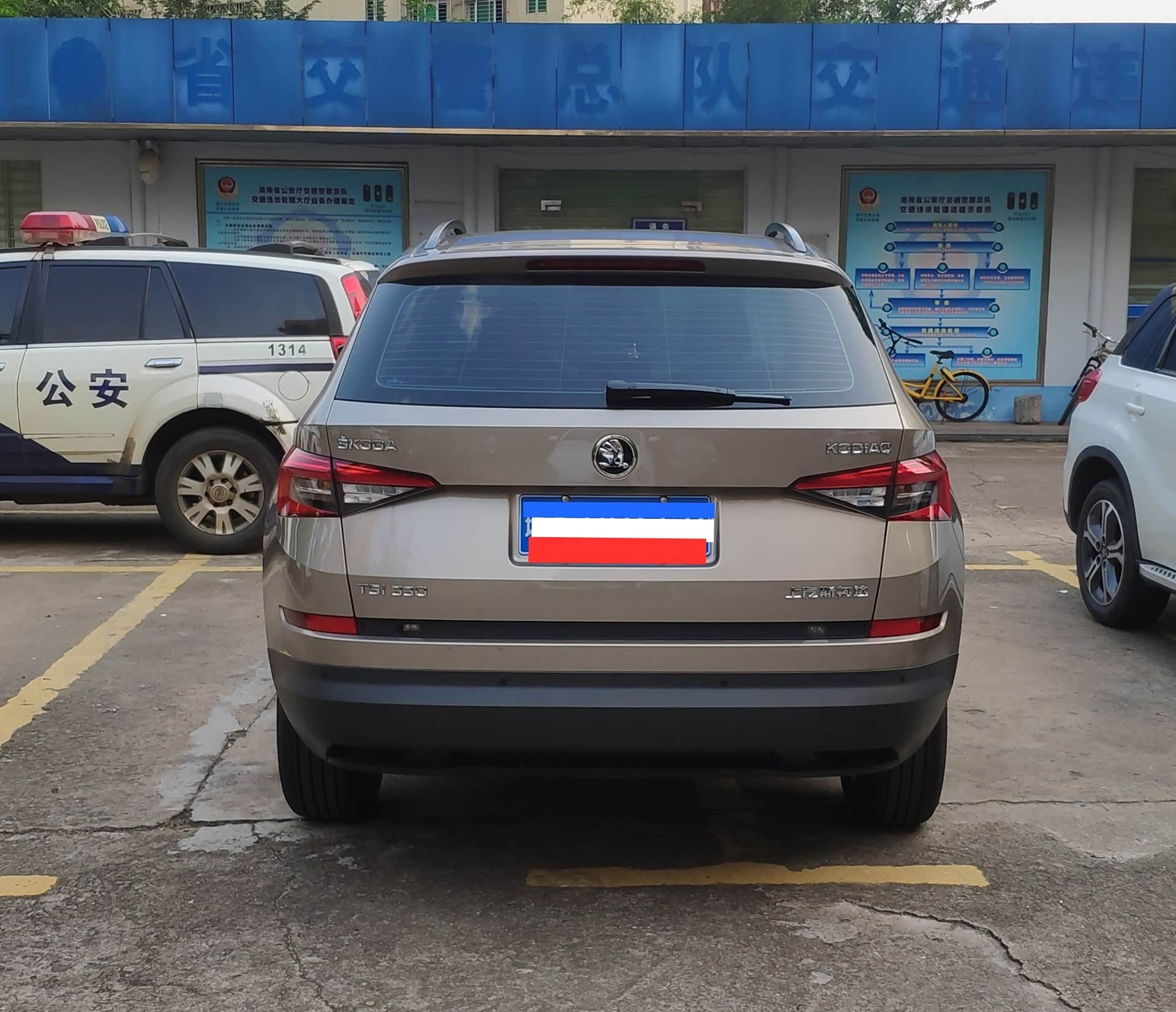 轿车后盖车型大全