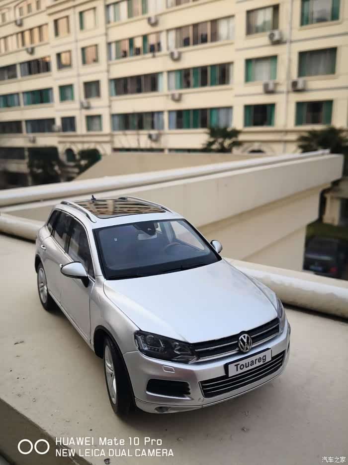 大众豪华suv鼻祖途锐touarge118模型鉴赏申精