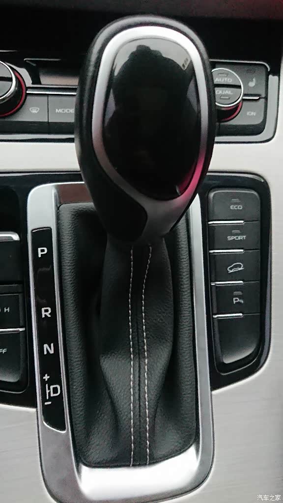 博越档杆套怎么拆